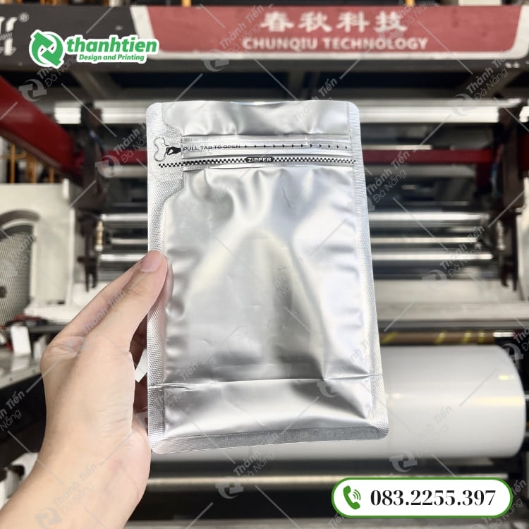 Mẫu sản phẩm túi zip bạc 8 cạnh cao cấp