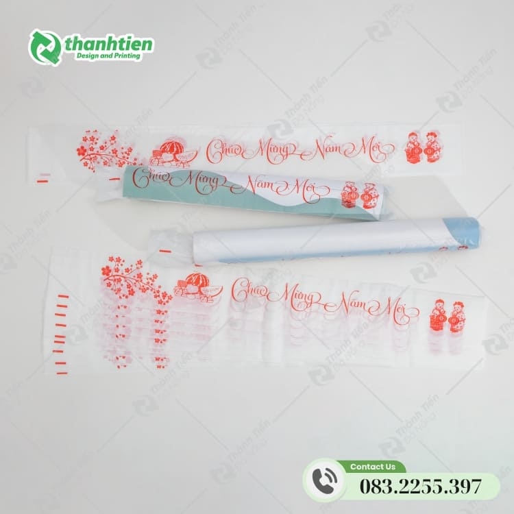 tui-ong-dung-lich-tet