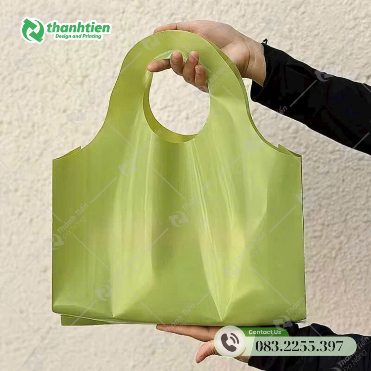 tui-dung-quan-ao-quai-tron